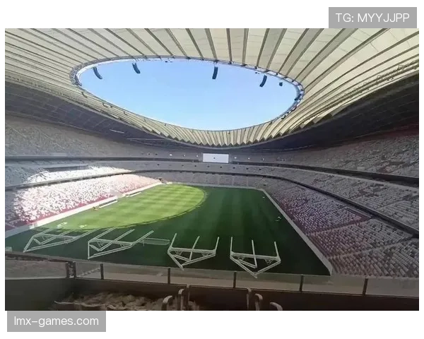 新球场揭幕战即将打响，点燃未来足球梦想舞台