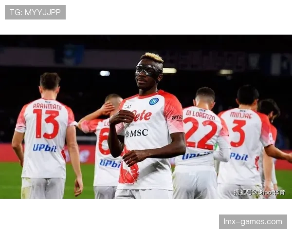 奥斯梅恩无球跑动解析：纵深前插如何提升进攻效率