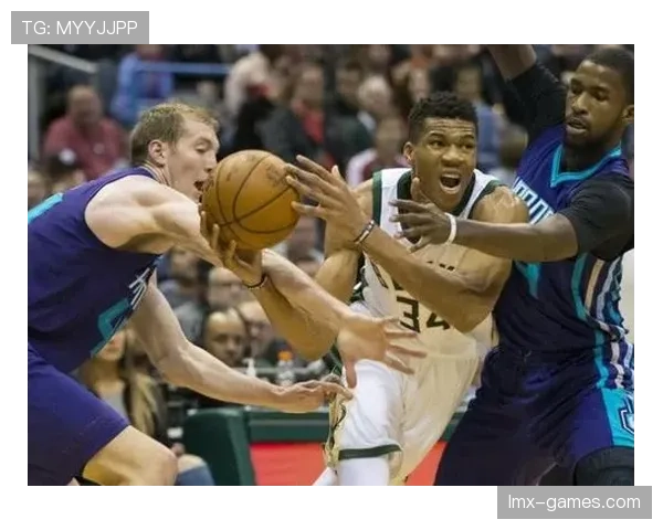 扬尼斯挡拆拉开有效空位，带动球队得分结构优化