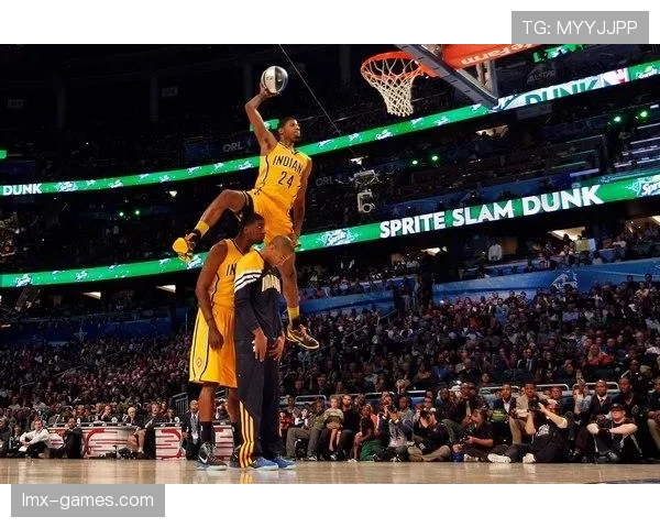 保罗·乔治的厨房里连盐都不放，说是怕影响第二天的垂直起跳